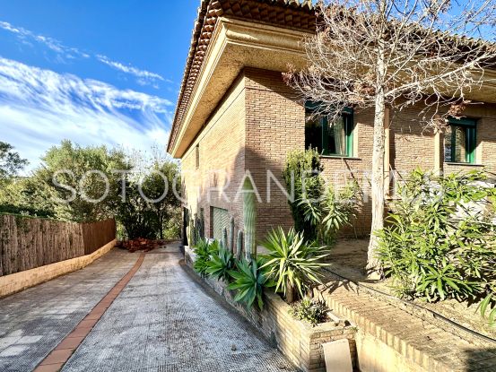 Villa for sale in Zona B, Sotogrande Costa | Kassa Sotogrande Real Estate