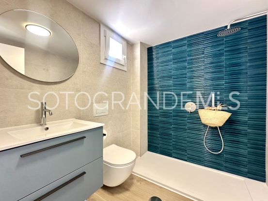 Duplex a la venta en Paseo del Río, Sotogrande Costa | Kassa Sotogrande Real Estate