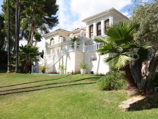 Comprar villa en Marbella Golden Mile con 4 dormitorios | Livingstone Estates