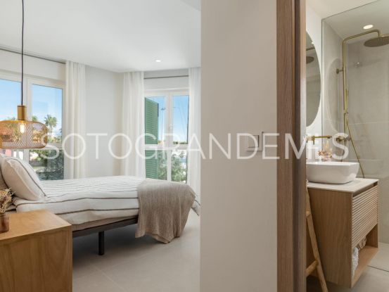Adosado con 4 dormitorios en Paseo del Mar, Sotogrande Costa | Sotogrande Properties by Goli