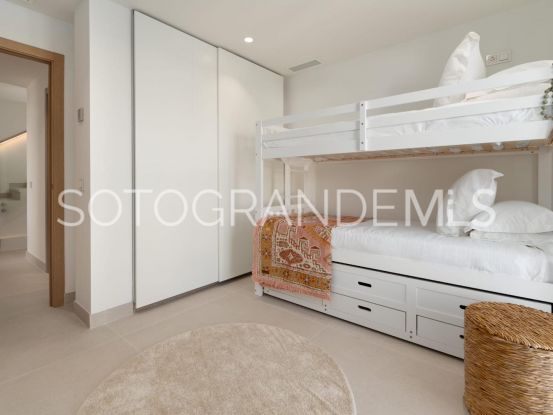 Adosado con 4 dormitorios en Paseo del Mar, Sotogrande Costa | Sotogrande Properties by Goli
