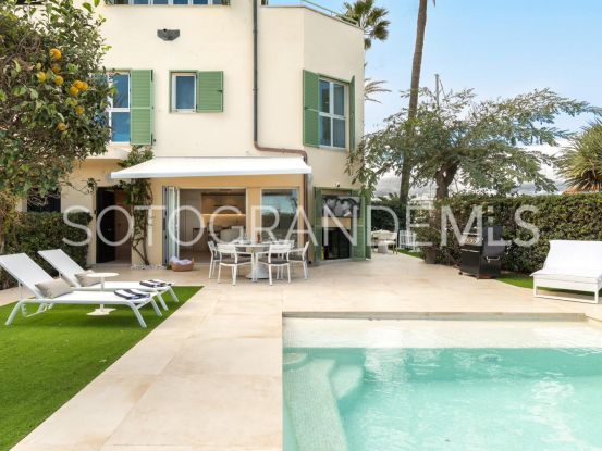 Adosado con 4 dormitorios en Paseo del Mar, Sotogrande Costa | Sotogrande Properties by Goli