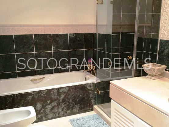 Sotogrande Puerto Deportivo, Ático a la venta | Sotogrande Properties by Goli