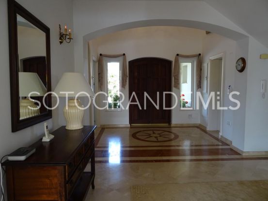 Villa a la venta de 4 dormitorios en Zona F, Sotogrande Alto | Sotogrande Properties by Goli