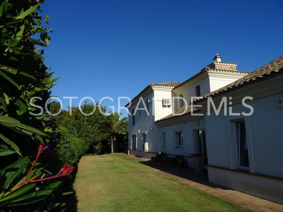 Villa a la venta de 4 dormitorios en Zona F, Sotogrande Alto | Sotogrande Properties by Goli