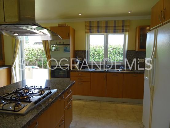 Villa a la venta de 4 dormitorios en Zona F, Sotogrande Alto | Sotogrande Properties by Goli