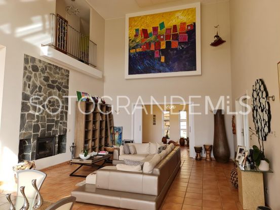 Zona F villa with 5 bedrooms | Sotogrande Properties by Goli