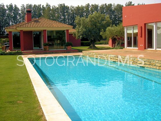 Villa en venta en Sotogrande Bajo de 4 dormitorios | Sotogrande Properties by Goli