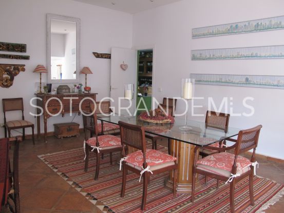 Villa en venta con 5 dormitorios en Zona B, Sotogrande Costa | Sotogrande Properties by Goli