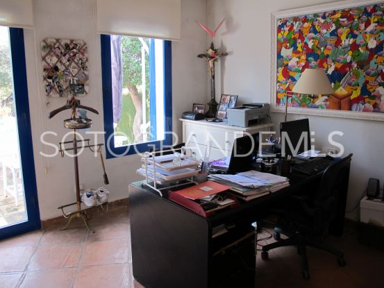 Villa en venta con 5 dormitorios en Zona B, Sotogrande Costa | Sotogrande Properties by Goli