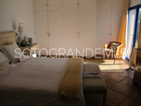 Villa en venta con 5 dormitorios en Zona B, Sotogrande Costa | Sotogrande Properties by Goli