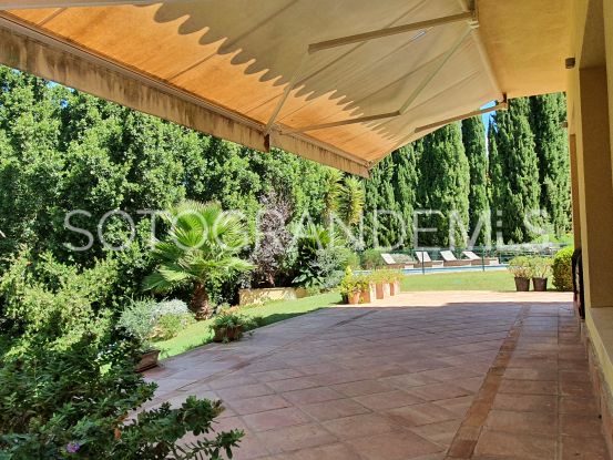 Villa a la venta en Zona F de 4 dormitorios | Sotogrande Properties by Goli