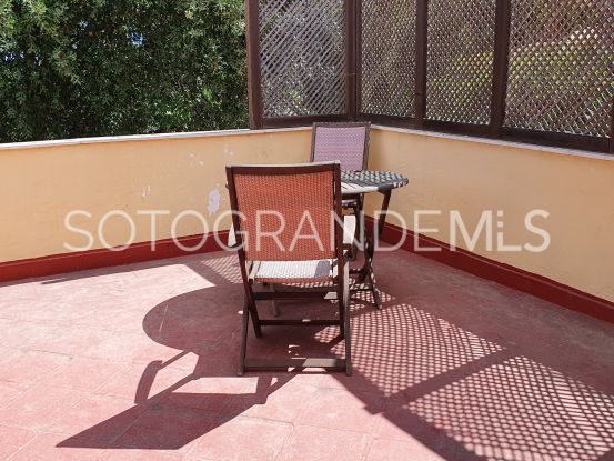 Villa a la venta en Zona F de 4 dormitorios | Sotogrande Properties by Goli