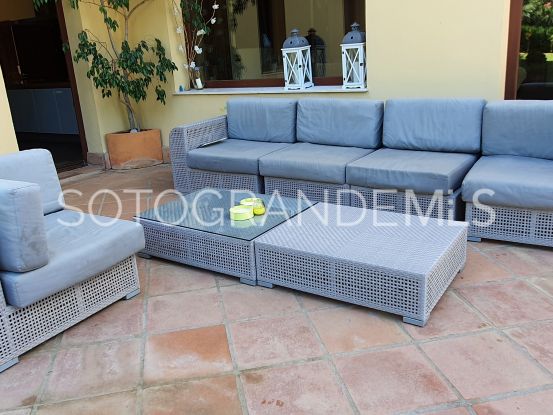 Villa a la venta en Zona F de 4 dormitorios | Sotogrande Properties by Goli