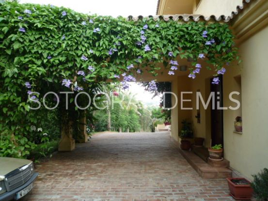 Villa a la venta en Zona F de 4 dormitorios | Sotogrande Properties by Goli