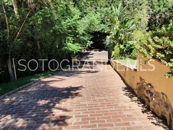 Villa a la venta en Zona F de 4 dormitorios | Sotogrande Properties by Goli