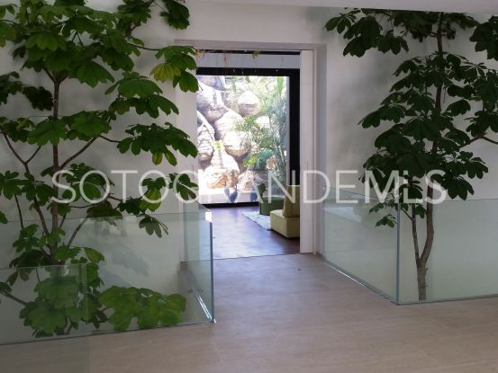Kings & Queens villa for sale | Sotogrande Properties by Goli