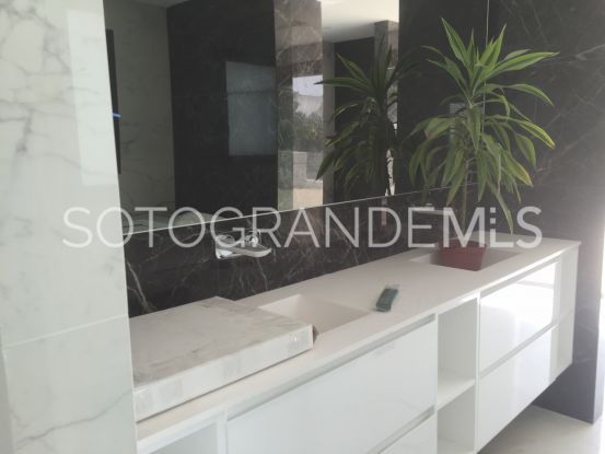 Kings & Queens villa for sale | Sotogrande Properties by Goli