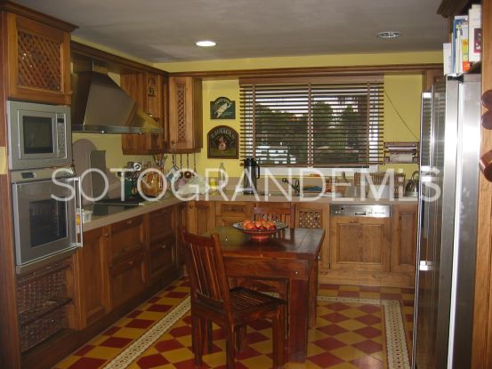 Villa en venta en Zona B | Sotogrande Properties by Goli