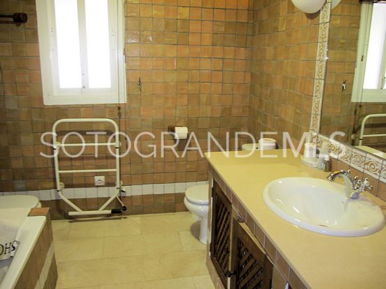 Villa en venta en Zona B | Sotogrande Properties by Goli