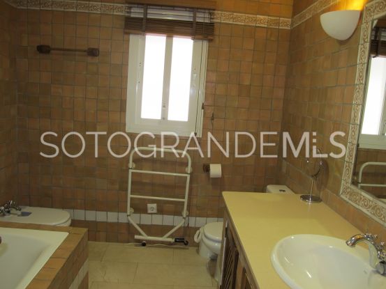 Villa en venta en Zona B | Sotogrande Properties by Goli