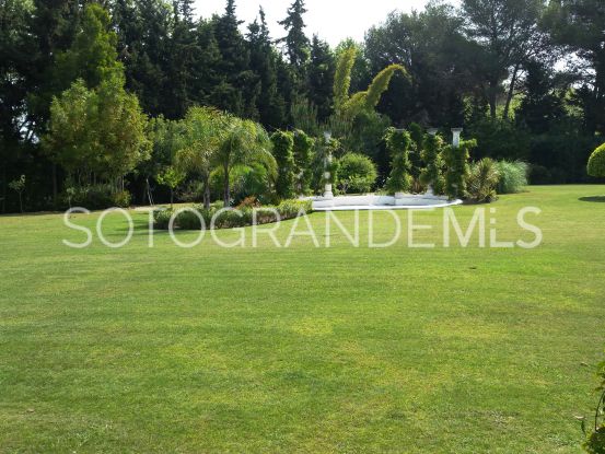Zona D 5 bedrooms villa for sale | Sotogrande Properties by Goli