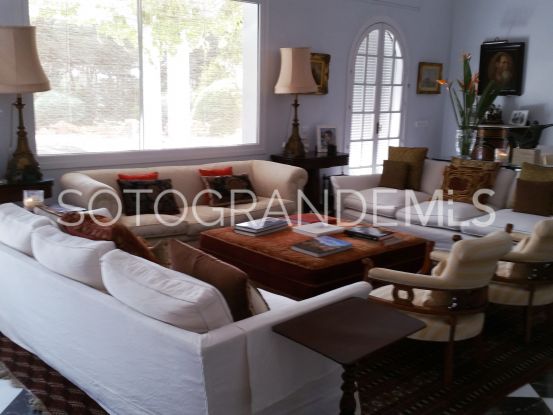 Zona D 5 bedrooms villa for sale | Sotogrande Properties by Goli