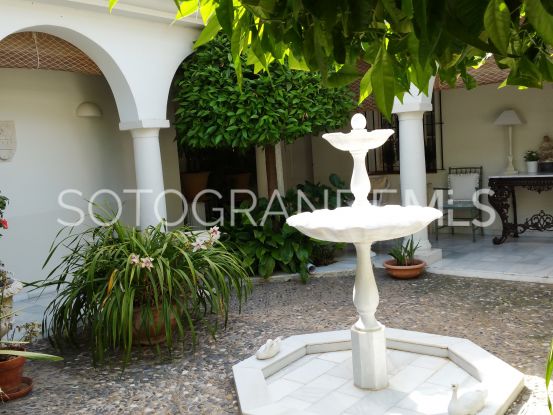Zona D 5 bedrooms villa for sale | Sotogrande Properties by Goli