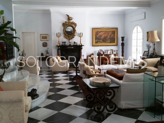 Zona D 5 bedrooms villa for sale | Sotogrande Properties by Goli