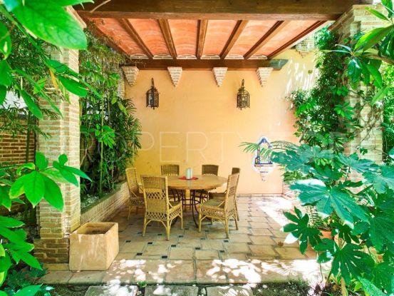 Villa en venta en Altos de Puente Romano, Marbella Golden Mile | Strand Properties
