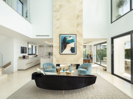 Se vende villa con 7 dormitorios en Nueva Andalucia, Marbella | Strand Properties