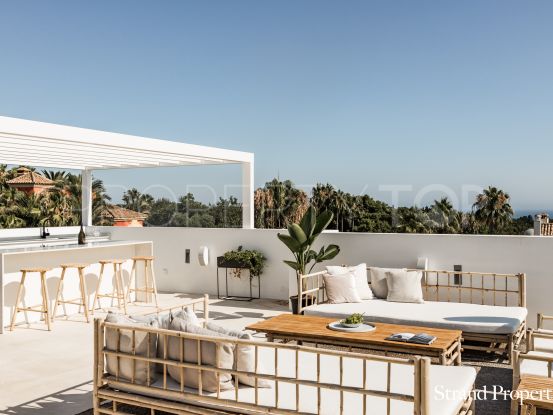 Villa en venta de 5 dormitorios en Altos de Puente Romano, Marbella Golden Mile | Strand Properties