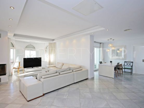 Atico en Jardines Colgantes de 3 dormitorios | Strand Properties