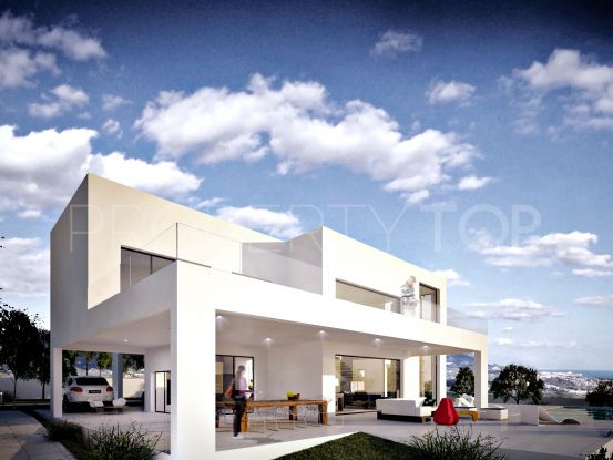 Comprar villa de 4 dormitorios en La Mairena, Marbella Este | Strand Properties