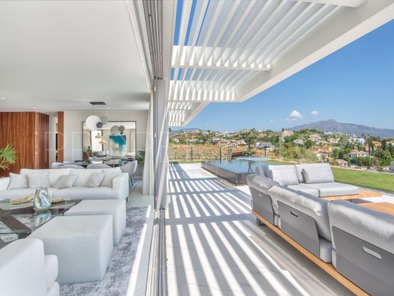 Apartamento con 3 dormitorios en El Paraiso, Estepona | Strand Properties