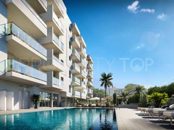 Apartamento planta baja de 3 dormitorios en venta en Benalmadena Costa | Strand Properties
