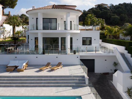 Villa en venta en La Cala Golf, Mijas Costa | Strand Properties