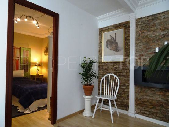 Spacious apartment in the historic center of Malaga, on the fourth floor with south orientation.