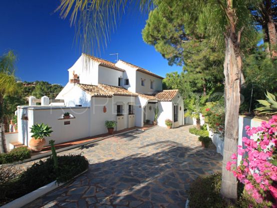 For sale El Madroñal 4 bedrooms villa | Celine Property Group