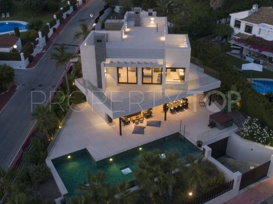 Comprar villa en Nueva Andalucia | Mitchell’s Prestige Properties