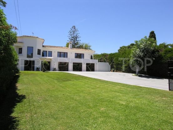 Se vende villa de 7 dormitorios en Linda Vista Baja, San Pedro de Alcantara | DreaMarbella Real Estate