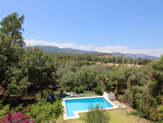 Finca in Los Barrios with 6 bedrooms | Blue Square