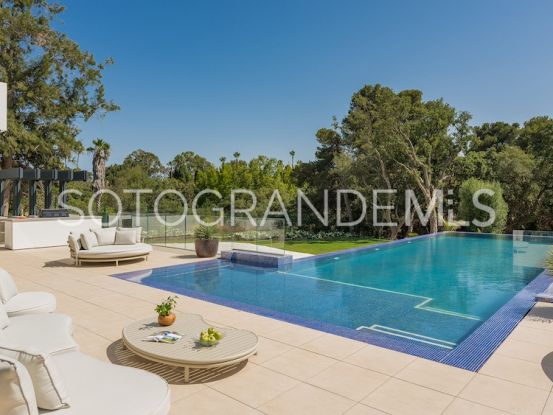 Sotogrande Costa, villa en venta de 7 dormitorios | Sotogrande Exclusive