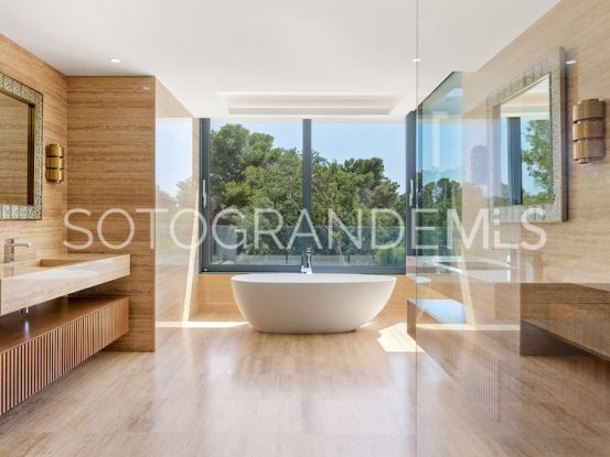 Sotogrande Costa, villa en venta de 7 dormitorios | Sotogrande Exclusive