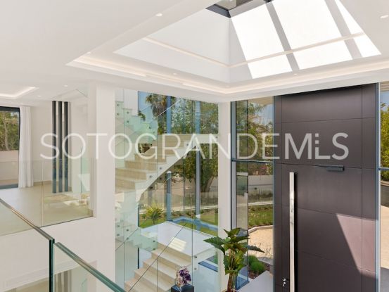 Sotogrande Costa, villa en venta de 7 dormitorios | Sotogrande Exclusive