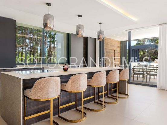 Sotogrande Costa, villa en venta de 7 dormitorios | Sotogrande Exclusive