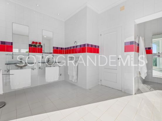 Villa con 6 dormitorios en Zona F, Sotogrande Alto | Sotogrande Exclusive
