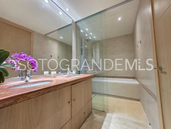 Apartamento en venta en Ribera del Marlin con 2 dormitorios | Sotogrande Exclusive