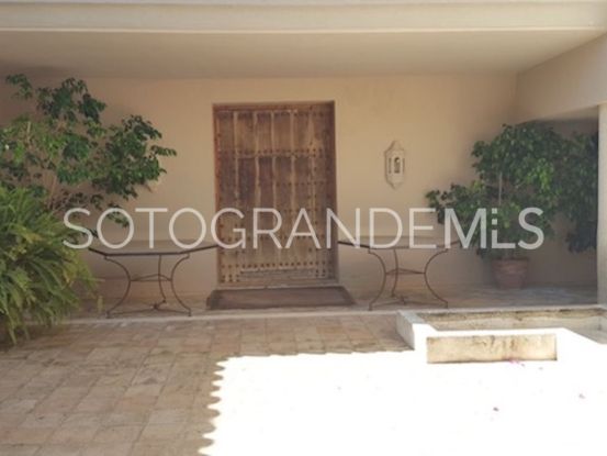 For sale 5 bedrooms villa in Los Altos de Valderrama, Sotogrande Alto | Sotogrande Exclusive