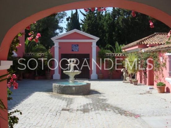 Villa en venta en Sotogrande Costa | Sotogrande Exclusive
